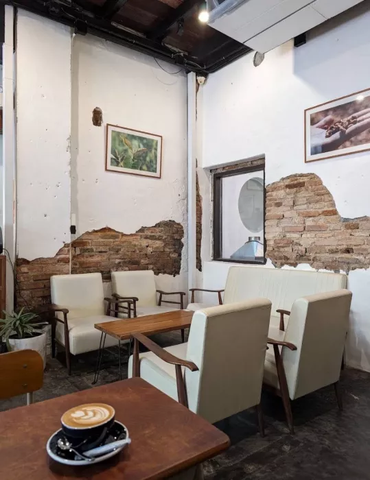 Кофейня Campus Coffee Roasters в Пхукете: Еда, Кофе, Кафе, Десерты, 