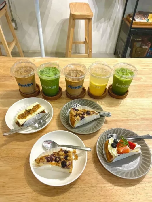 Кофейня RestDay Coffee Bar & Bake House в Пхукете: Кофе, Кафе, Выпечка, 