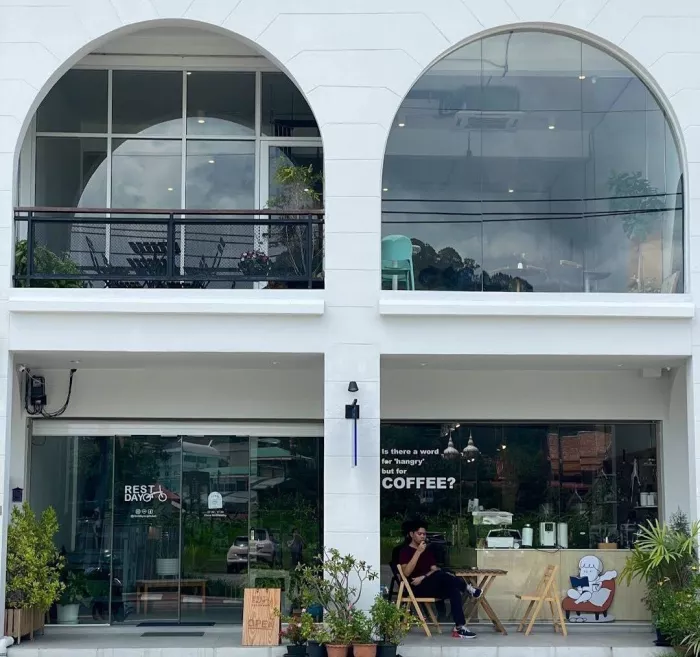 Кофейня RestDay Coffee Bar & Bake House в Пхукете: Кофе, Кафе, Выпечка, 
