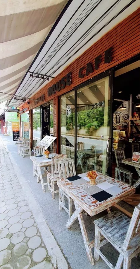 Кафе Lost in Phuket в Пхукете: Еда, Развлечение, Кафе, Кофе, Закуски, Выпечка,
