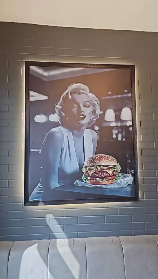 Ресторан Burger & Pasta Factory в Пхукете: Ресторан, Бургеры, Паста, Restaurant, Pasta, Burgers,