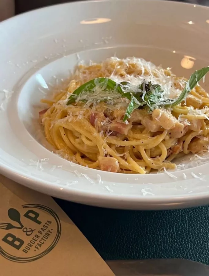 Ресторан Burger & Pasta Factory в Пхукете: Ресторан, Бургеры, Паста, Restaurant, Pasta, Burgers,