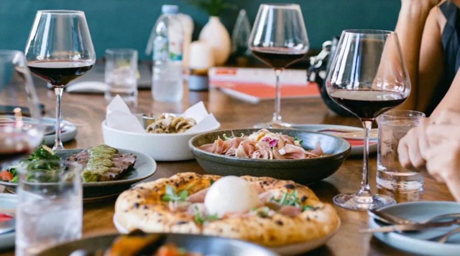 Ресторан Five Olives в Пхукете: Ресторан, Бар, Pizza, Bar, Restaurant, Italian Cuisine, Пицца, Итальянская кухня,