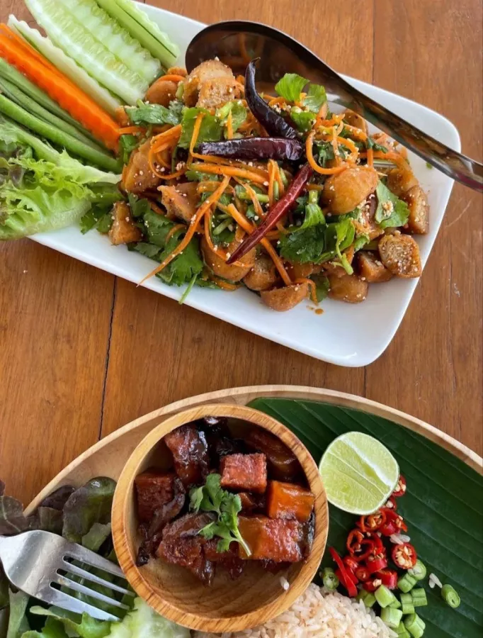 Веганский Ресторан Vegan Phuket в Пхукете: Еда, Ресторан, Веганская кухня,