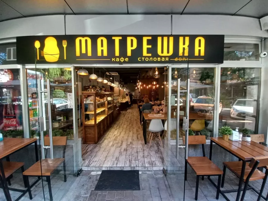 Столовая Матрешка в Сочи: Еда навынос, Поесть, Буфет, Вкусно, Быстрое питание, Напитки, Недорого, Парковка, Столовая в Сочи, Столовая , Летняя веранда,