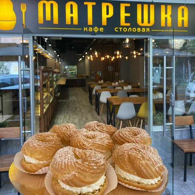Столовая Матрешка в Сочи: Еда навынос, Поесть, Буфет, Вкусно, Быстрое питание, Напитки, Недорого, Парковка, Столовая в Сочи, Столовая , Летняя веранда,