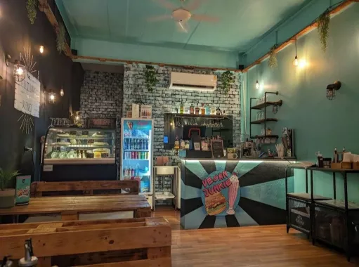 Веганский Ресторан «Vegan Junkie»