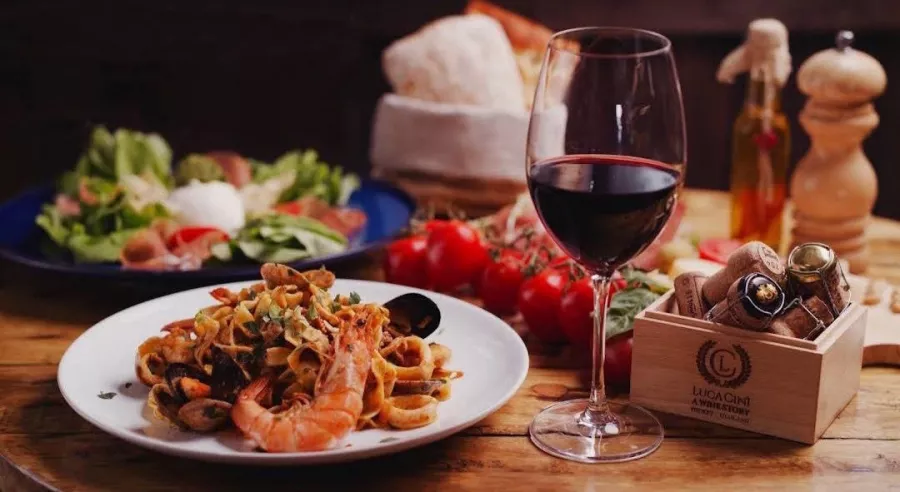 Ресторан Luca Cini в Пхукете: Ресторан, Вино, Пицца, Restaurant, Wine, Pizza, Italian Cuisine, Паста, Десерты, Pasta, Desserts , Итальянская кухня,