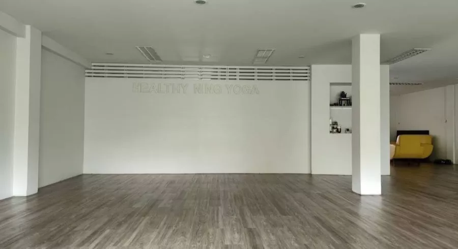 Студия Йоги Healthy Ning в Пхукете: Yoga, Meditation, Stretching, Studio, Студия, Медитация, Йога, Растяжка,