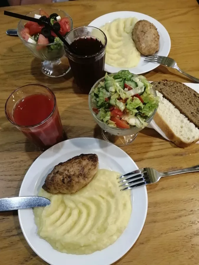 Столовая Патиссон в Сочи: Еда навынос, Поесть, Вкусно, Буфет, Быстрое питание, Напитки, Столовая в Сочи, Парковка, Недорого, Столовая,