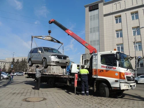 Эвакуация автомобилей Эвакуатор75 в Чите: Мотоэвакуатор , Подвоз Топлива, Запуск Двигателя, Заряд Аккумулятора, Буксировка, Грузовой Эвакуатор, Эвакуация Спецтехники,