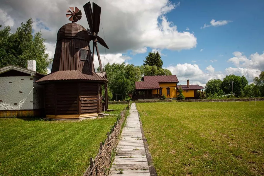 Усадьба Лебединое - Охота, Рыбалка, Семейный Досуг в Туле: Охота под Тулой, Рыбалка под Тулой, Лебединое, Охота на Кабана, Охота на Оленя, Охота на Лося, Охота на Косулю, Охота на Волка, Платная Рыбалка, Ресторан Домашней Кухни, Корпоратив, База отдыха, Семейный отдых,