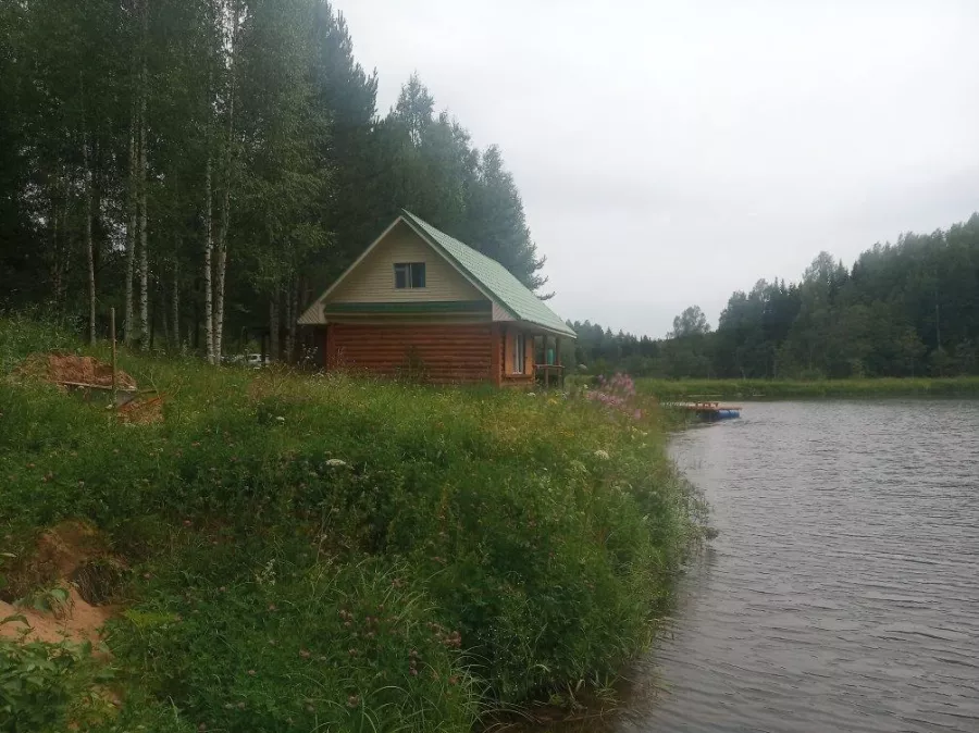 Охотничья база Гончак в Ижевске: Охотничья База, Охота в Ижевске, Охота на Кабана, Охота на Лося, Охота на Зайца, Охота на Медведя, Охота на Волка, Охота на Глухаря, Охота на Тетерева, Охота на Рябчика, Охота с Вышки, Охота на Барсука,