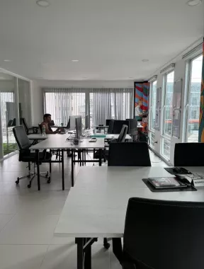 Коворкинг «Grind Time Coworking Space - Phuket Chalong Bay»