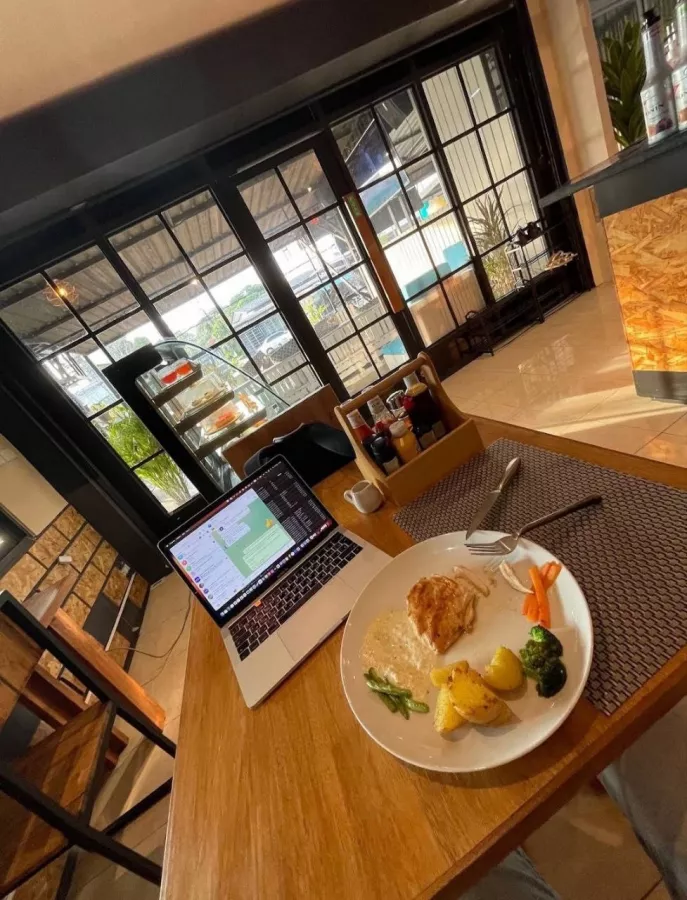 Отель-Коворкинг Breakers Hotel Rawai в Пхукете: Отель, Коворкинг, Работа, Фриланс, Hotel, Coworking, Work, Freelance,