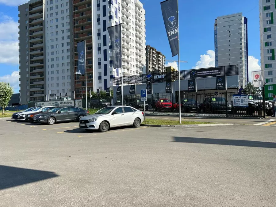Автосалон Кит в Ижевске: СТО, Автокредит, Постановка на учёт, Техосмотр, Дейтелинг, Удаление Вмятин, Мойка, Видеоэндескоп, Шиномонтаж, Замер Компрессии, Полировка,