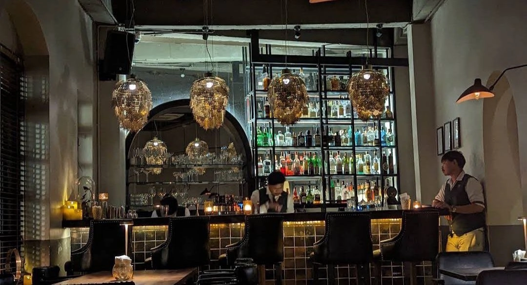 Бар «Dibuk House»