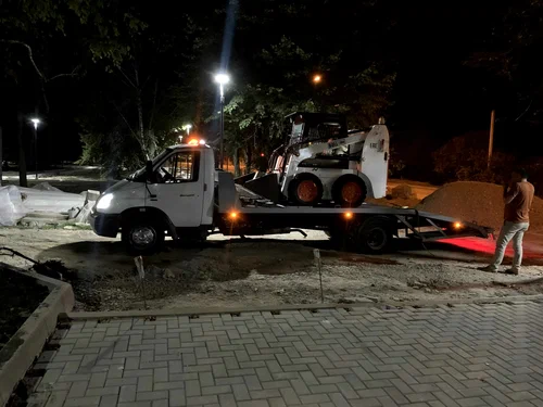 Эвакуация автомобилей Эвакуатор Народный в Тольятти: Подвоз Топлива, Запуск Двигателя, Заряд Аккумулятора, Мотоэвакуатор, Эвакуатор-Манипулятор, Эвакуация Спецтехники,