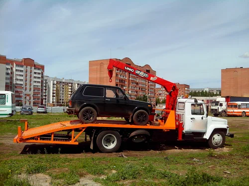 Эвакуация автомобилей Эвакуатор Народный в Тольятти: Подвоз Топлива, Запуск Двигателя, Заряд Аккумулятора, Мотоэвакуатор, Эвакуатор-Манипулятор, Эвакуация Спецтехники,