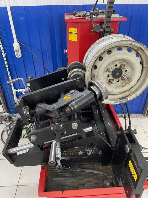 Автосервис Motul Expert в Смоленске: СТО, Ремонт Автокондиционера, Заправка Автокондиционера, Ремонт Ходовой, Ремонт Автоэлектрики, Замена Масла, Ремонт Форсунок, Промывка Инжектора, Ремонт Генераторов, Ремонт Стартеров, Чистка Форсунок, Компьютерная Диагностика, Ремонт DSG, Выездной Шиномонтаж, Ремонт ГБЦ, Ремонт Фар, Ремонт КПП, Ремонт РКПП,