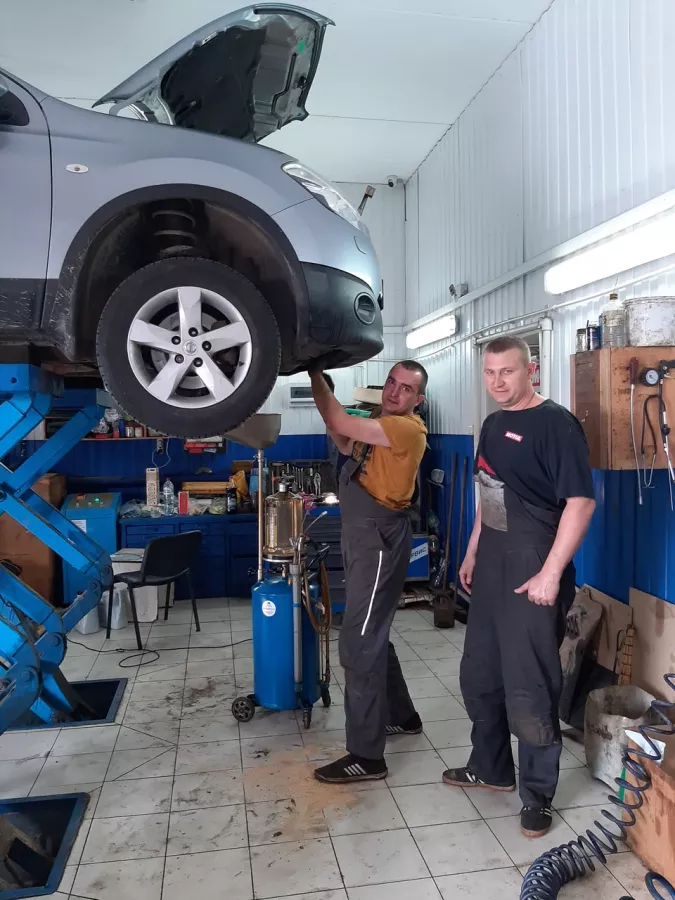 Автосервис Motul Expert в Смоленске: СТО, Ремонт Автокондиционера, Заправка Автокондиционера, Ремонт Ходовой, Ремонт Автоэлектрики, Замена Масла, Ремонт Форсунок, Промывка Инжектора, Ремонт Генераторов, Ремонт Стартеров, Чистка Форсунок, Компьютерная Диагностика, Ремонт DSG, Выездной Шиномонтаж, Ремонт ГБЦ, Ремонт Фар, Ремонт КПП, Ремонт РКПП,