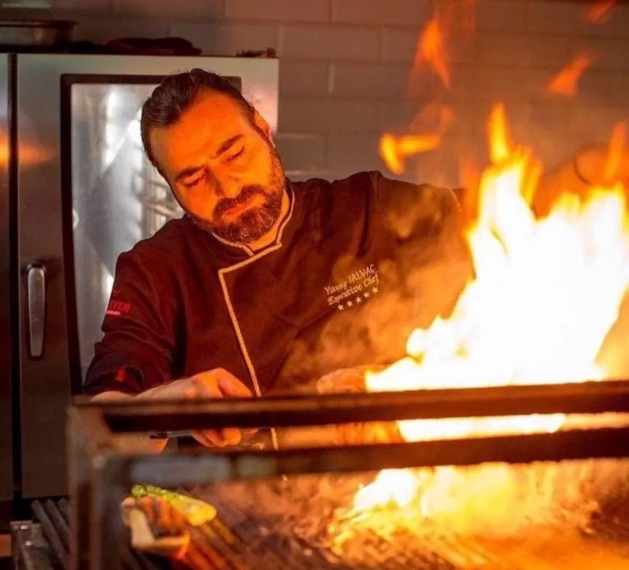Мясной ресторан Eleven в Москве: Еда, Мясо, Авторская кухня, Турецкая кухня, Летняя терраса, Завтрак, Десерты, Семейный отдых , Салаты, Терраса, Ресторан,