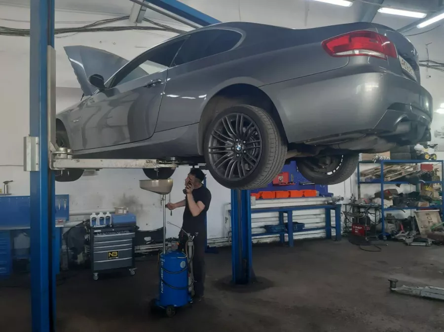 Автосервис NB Motors в Воронеже: СТО, Ремонт Автокондиционера, Заправка Автокондиционера, Ремонт АКПП, Ремонт ГБЦ, Ремонт КПП, Замена ГРМ, Замена Масла, Установка Парктроника, Тонировка Стёкол, Ремонт Ходовой, Ремонт Стартеров, Ремонт РКПП, Компьютерная Диагностика, Ремонт Генераторов, Полировка, Чистка Форсунок, Ремонт Моста, Ремонт Пневмосистемы, Промывка Инжектора,