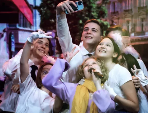 Частная школа Дипломат  в  Санкт-Петербурге