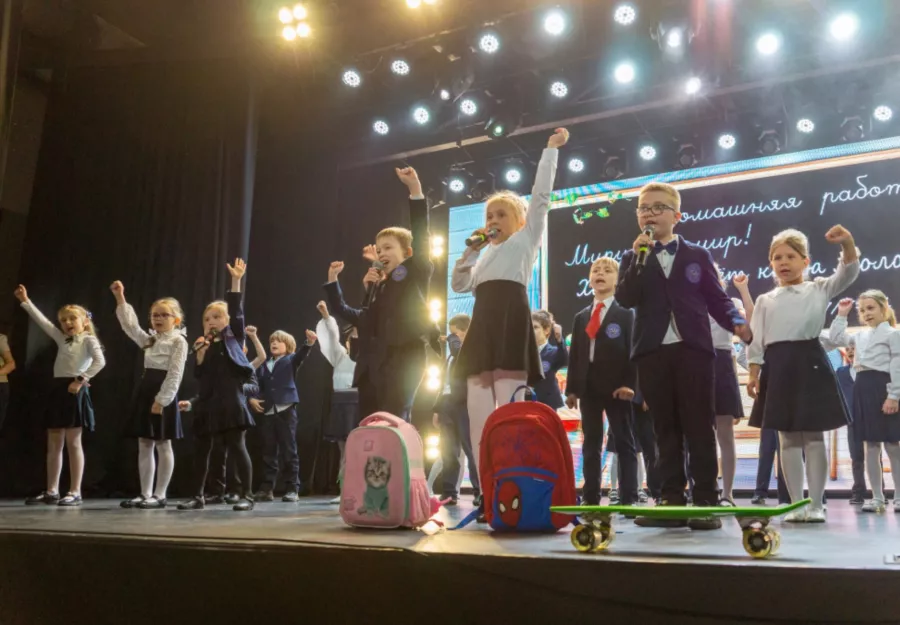 Частная школа Дипломат в Санкт-Петербурге: Образование , Частная школа, Школа, Получить образование , Школьникам, Дошкольникам, Средняя школа , Старшая школа , Младшая школа ,