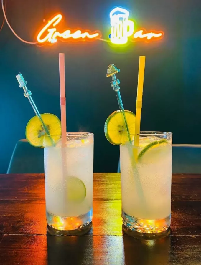 Бар Green Bar Phuket в Пхукете: Бар, Тайская Кухня, Ресторан, Коктейли, Bar, Thai Cuisine, Restaurant, Cocktails,