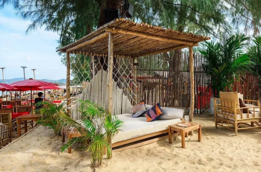 Пляжный Клуб Nomad в Пхукете: Пляж, Ресторан, Бар, Коктейли, Beach, Restaurant, Bar, Cocktails,