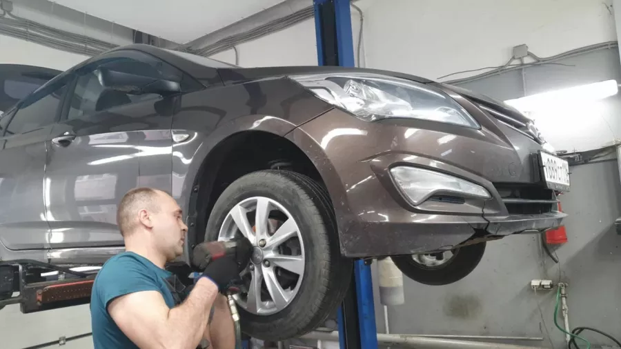 Автосервис Автосеть Гараж в Казани: СТО, Сварочные Работы, Ремонт Двигателя, Замена Масла, Ремонт Стартеров, Ремонт Автоэлектрики, Промывка Инжектора, Тонировка Стекол, Ремонт ГБЦ, Предрейсовый Техосмотр, Бронирование Стекол,