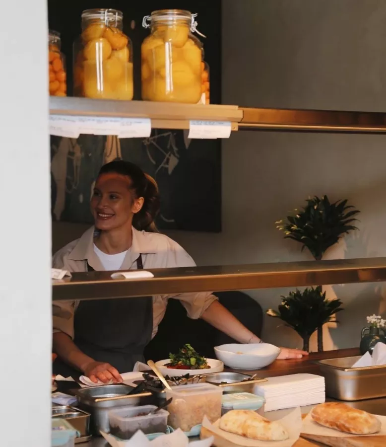 Ресторан Folk в Москве: Завтрак, Десерты , Авторская кухня , Кавказская кухня , Национальная кухня , Где поесть , Куда сходить , Семейный отдых , Семейный ужин , Ресторан,