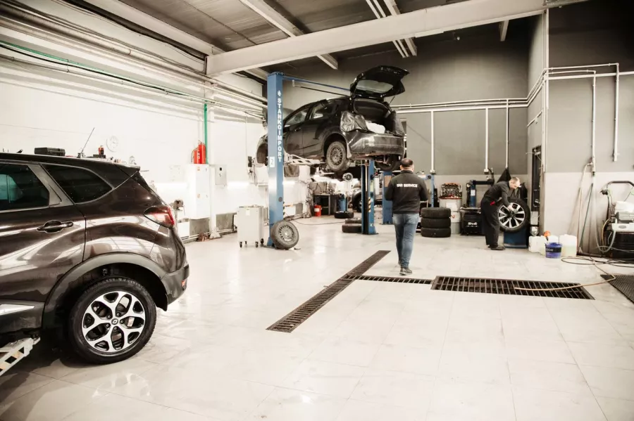 Автосервис SNR Service в Казани: СТО, Установка Фаркопа, Сварочные Работы, Автотовары, Мойка Автомобиля, Ремонт Двигателя, Замена Масла, Установка Практроника, Ремонт Автоэлектрики, Чистка Форсунок, Промывка Инжектора, Ремонт КПП, Ремонт ГБЦ, Ремонт РКПП, Заказ Запчастей, Замена ГРМ,