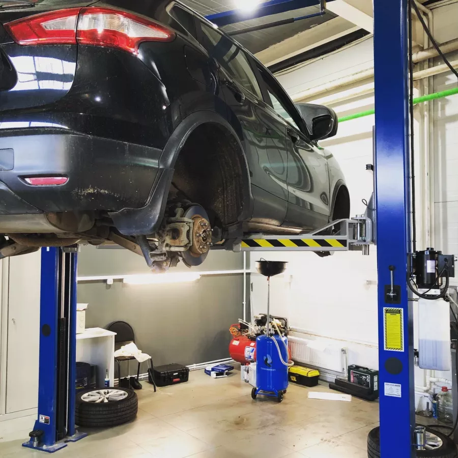Автосервис SNR Service в Казани: СТО, Установка Фаркопа, Сварочные Работы, Автотовары, Мойка Автомобиля, Ремонт Двигателя, Замена Масла, Установка Практроника, Ремонт Автоэлектрики, Чистка Форсунок, Промывка Инжектора, Ремонт КПП, Ремонт ГБЦ, Ремонт РКПП, Заказ Запчастей, Замена ГРМ,