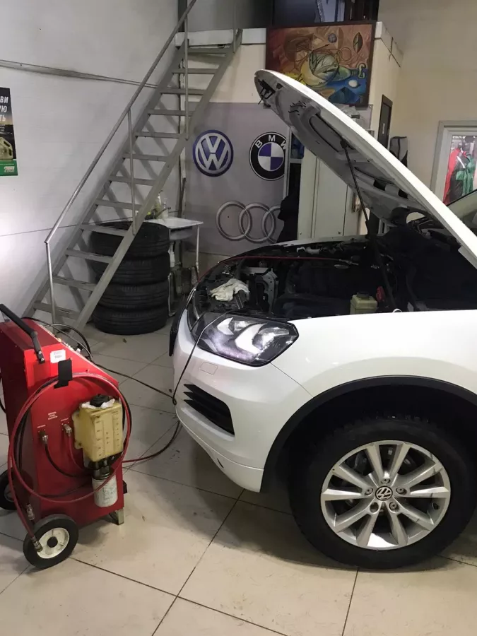 Автосервис Vag Auto в Новосибирске: СТО, Развал-Схождение, Чип-Тюнинг, Сварочные Работы, Ремонт АКПП, Ремонт Двигателя, Замена Масла, Ремонт Стартеров, Ремонт Автоэлектрики, Чистка Форсунок, Промывка Инжектора, Ремонт КПП, Ремонт Форсунок, Ремонт ГБЦ, Ремонт РКПП, Замена ГРМ,