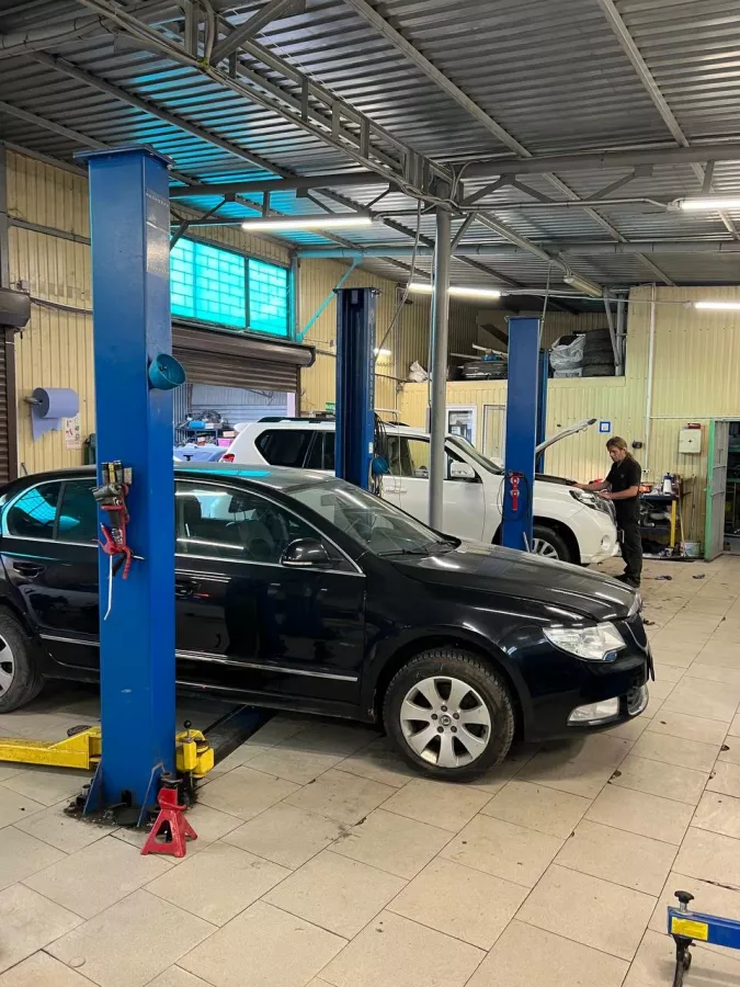 Автосервис Тойлекс в Новороссийске: СТО, Ремонт Автокондиционера, Заправка Автокондиционера, Ремонт АКПП, Ремонт Двигателя, Замена Масла, Установка Парктроника, Ремонт Ходовой, Ремонт Стартеров, Компьютерная Диагностика, Чистка Форсунок, Промывка Инжектора, Сигнализация, Ремонт КПП, Ремонт Генераторов,