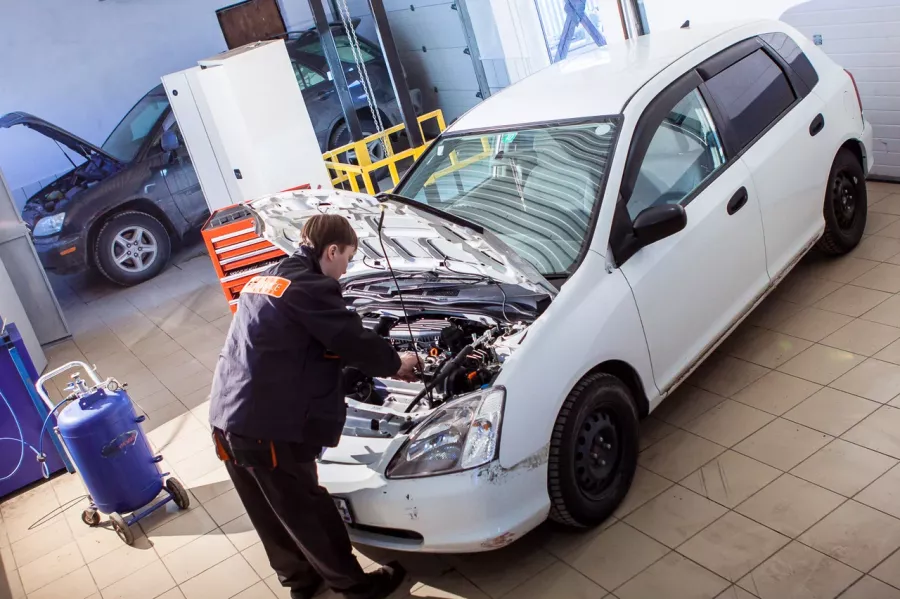 Автосервис Fit Service в Новосибирске: СТО, Шиномонтаж , Ремонт АКПП, Ремонт Двигателя, Замена Масла, Ремонт Стартеров, Ремонт Автоэлектрики, Чистка Форсунок, Промывка Инжектора, Ремонт КПП, Ремонт ГБЦ, Ремонт РКПП, Заказ Запчастей, Замена ГРМ,