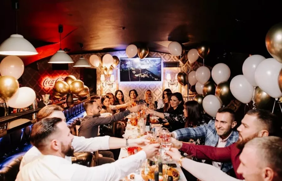Ночной Клуб Delight в Санкт-Петербурге: Шоу-Программа, Вечеринка, Чил-Аут, Музыкально, Танцпол, Корпоративный Отдых, Бар, Караоке, Лаундж-Зона, Ночной клуб,
