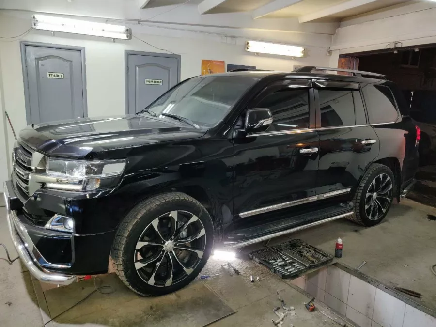 Автосервис Автосервис-магазин Promotors в Екатеринбурге: СТО, Кузовной Ремонт , Развал-Схождение, Шиномонтаж, Чип-Тюнинг, Сварочные Работы, Ремонт Бамперов, Ремонт АКПП, Ремонт Двигателя, Замена Масла, Покраска Автомобиля, Ремонт Стартеров, Ремонт Автоэлектрики, Чистка Форсунок, Промывка Инжектора, Ремонт КПП, Ремонт ГБЦ, Ремонт Фар,