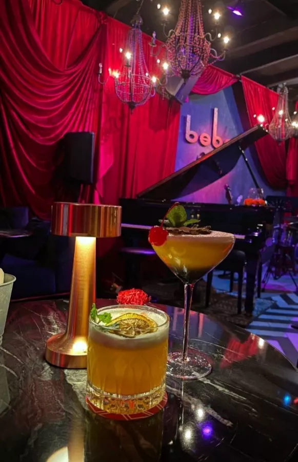 Бар Bebop Live Music в Пхукете: Бар, Коктейли, Bar, Cocktails, Живая музыка, Live music,