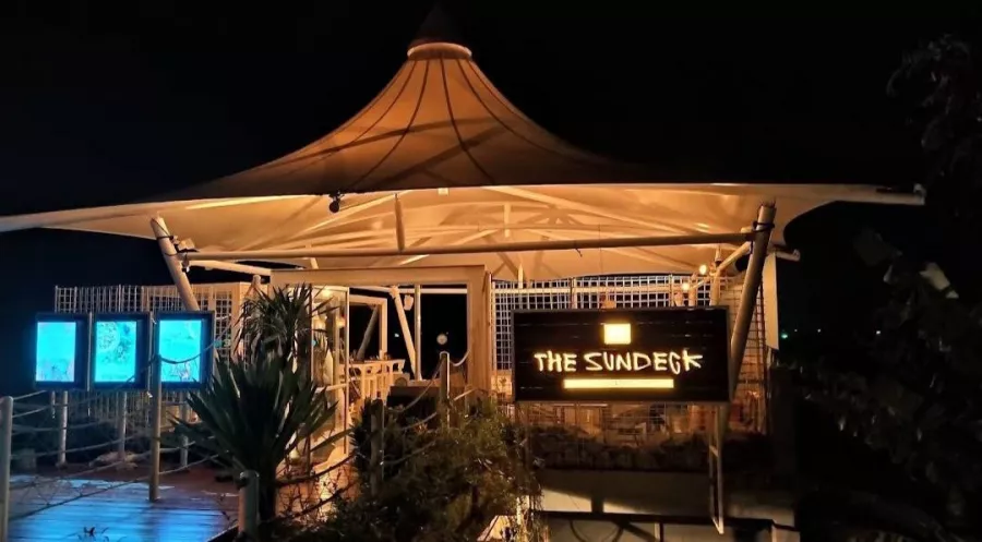 Ресторан The Sundeck в Пхукете: Ресторан, Бар, Restaurant , Bar, Десерты, Desserts,