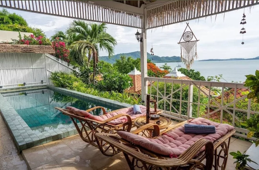 Отель Soul Villas By The Beach в Пхукете: Отель, Сад, Hotel, Garden, Villa, Beach, Вилла, Пляж, Cafe, Кафе,