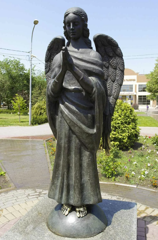 Памятник "Ангел-хранитель"