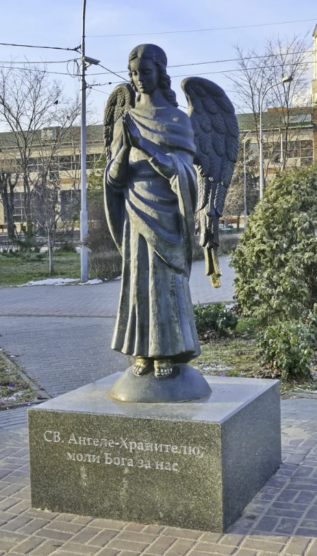 Памятник "Ангел-хранитель"