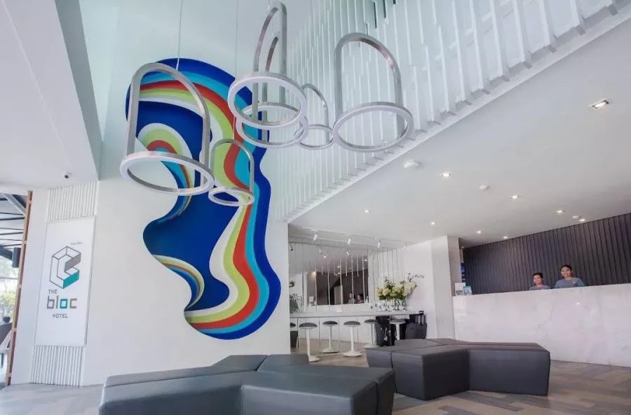 Отель The Bloc в Пхукете: Ресторан, Бассейн, Отель, Restaurant, Swimming Pool, Hotel,