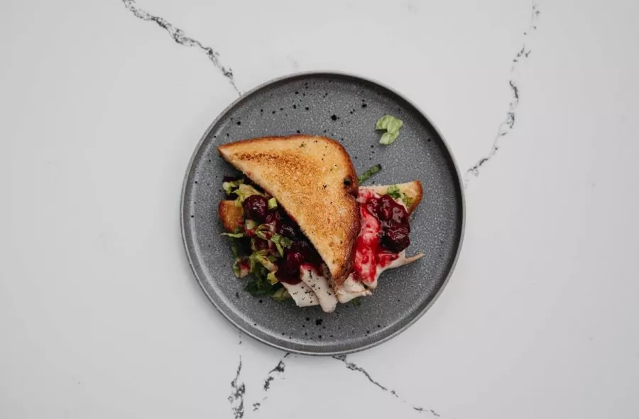 Ресторан Qlo в Москве: Где поесть , Вкусно поесть , Куда сходить , Ресторан , Летняя веранда , Завтрак , Десерты,
