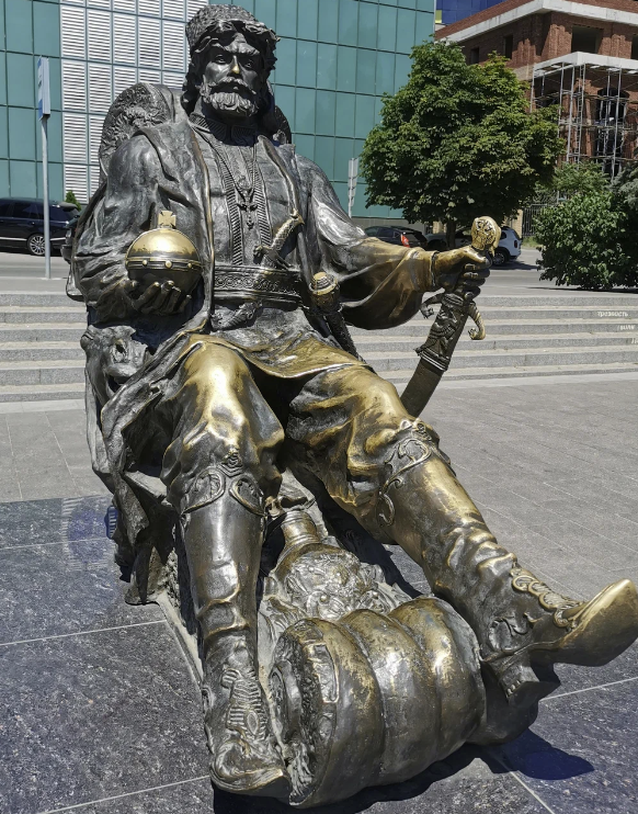 Памятник "Дон-Батюшка"