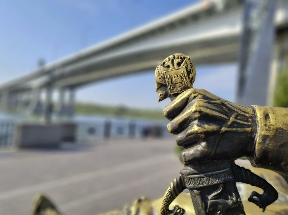 Памятник "Дон-Батюшка"