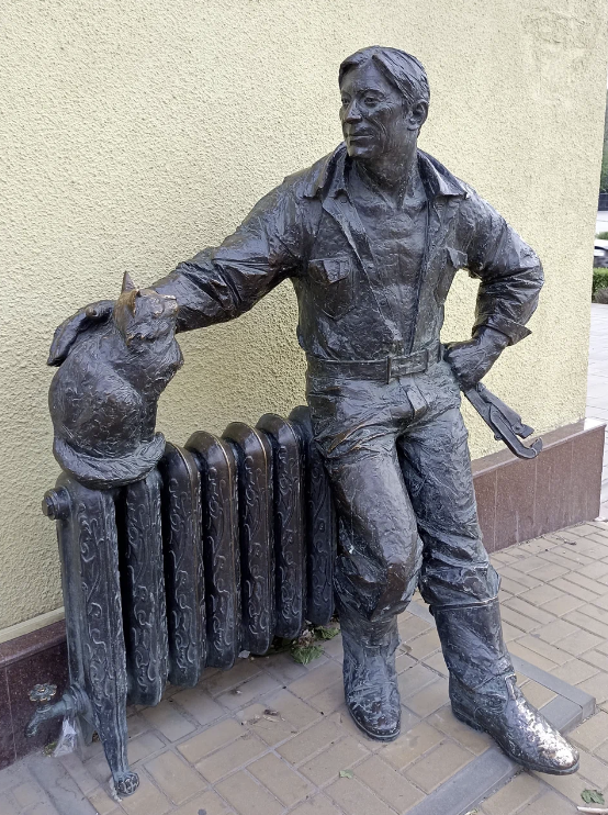 Памятник "Сантехник"